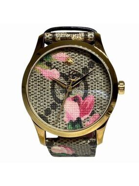 Gucci Timeless 126.4 Quartz Watch
